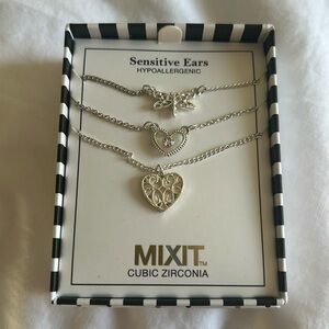 Hypoallergenic Mixit Cubic Zirconia Necklaces (3)